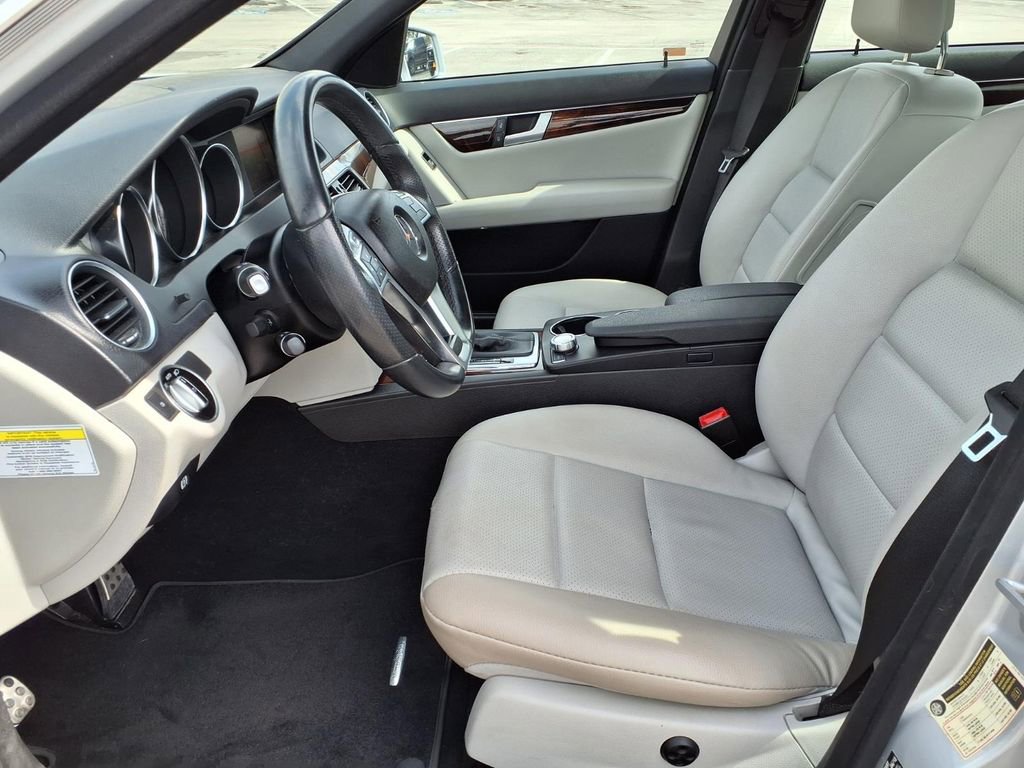 Used 2013 Mercedes-Benz C 350 Sport image 24