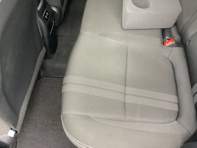 Certified 2025 Hyundai Venue SEL FWD image 13