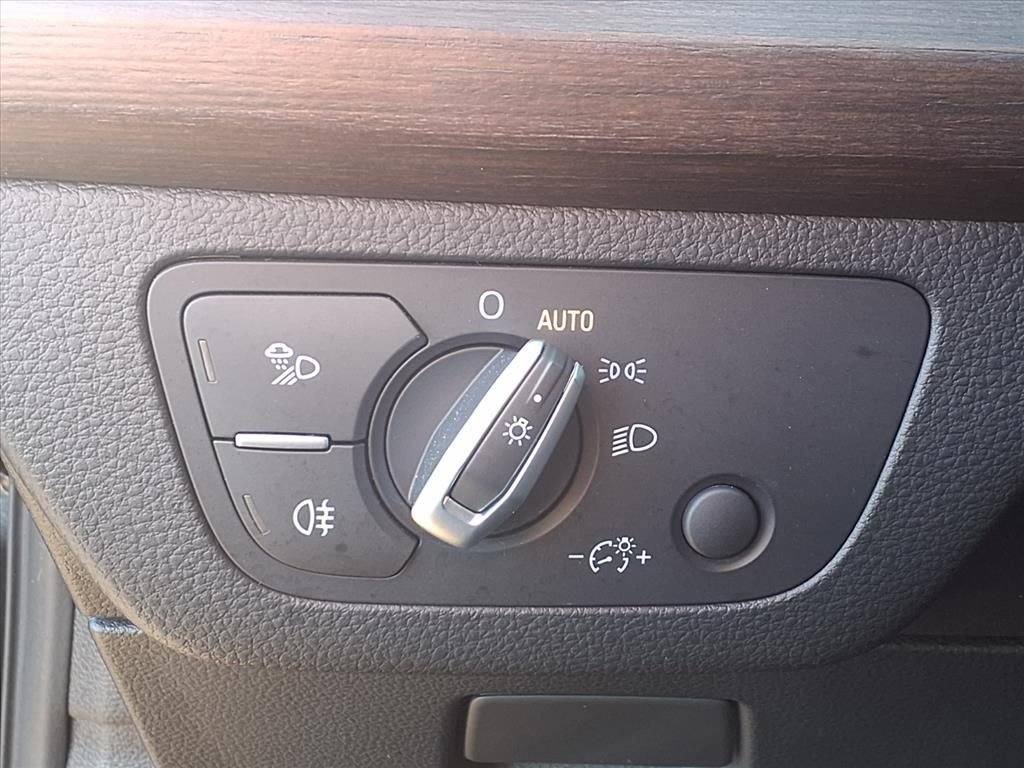 Used 2022 Audi Q5 2.0T Premium Plus image 10