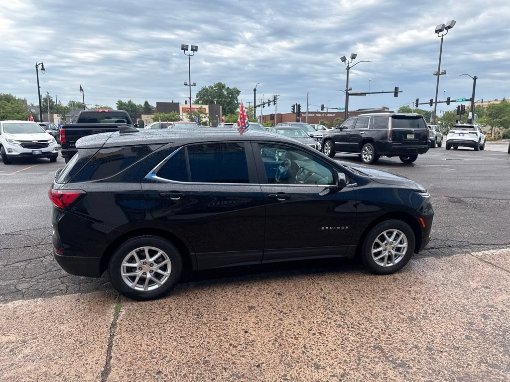 Used 2024 Chevrolet Equinox LT AWD/4WD image 10