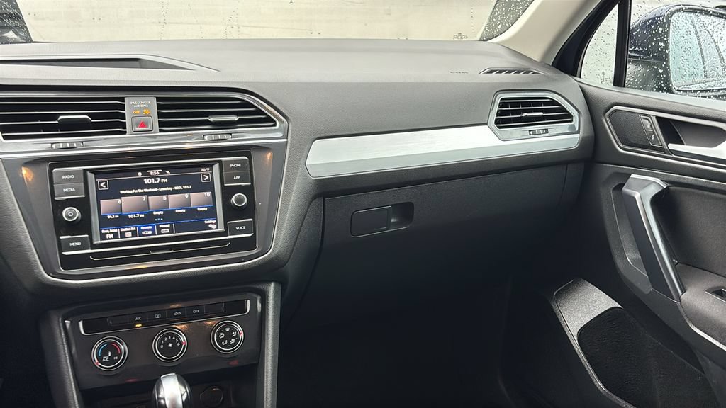 Used 2021 Volkswagen Tiguan S FWD image 8