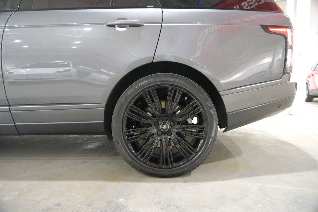 Used 2018 Land Rover Range Rover Supercharged AWD/4WD image 7