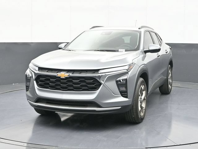 New 2026 Chevrolet Trax LT w/ Driver Confidence Package FWD video 2