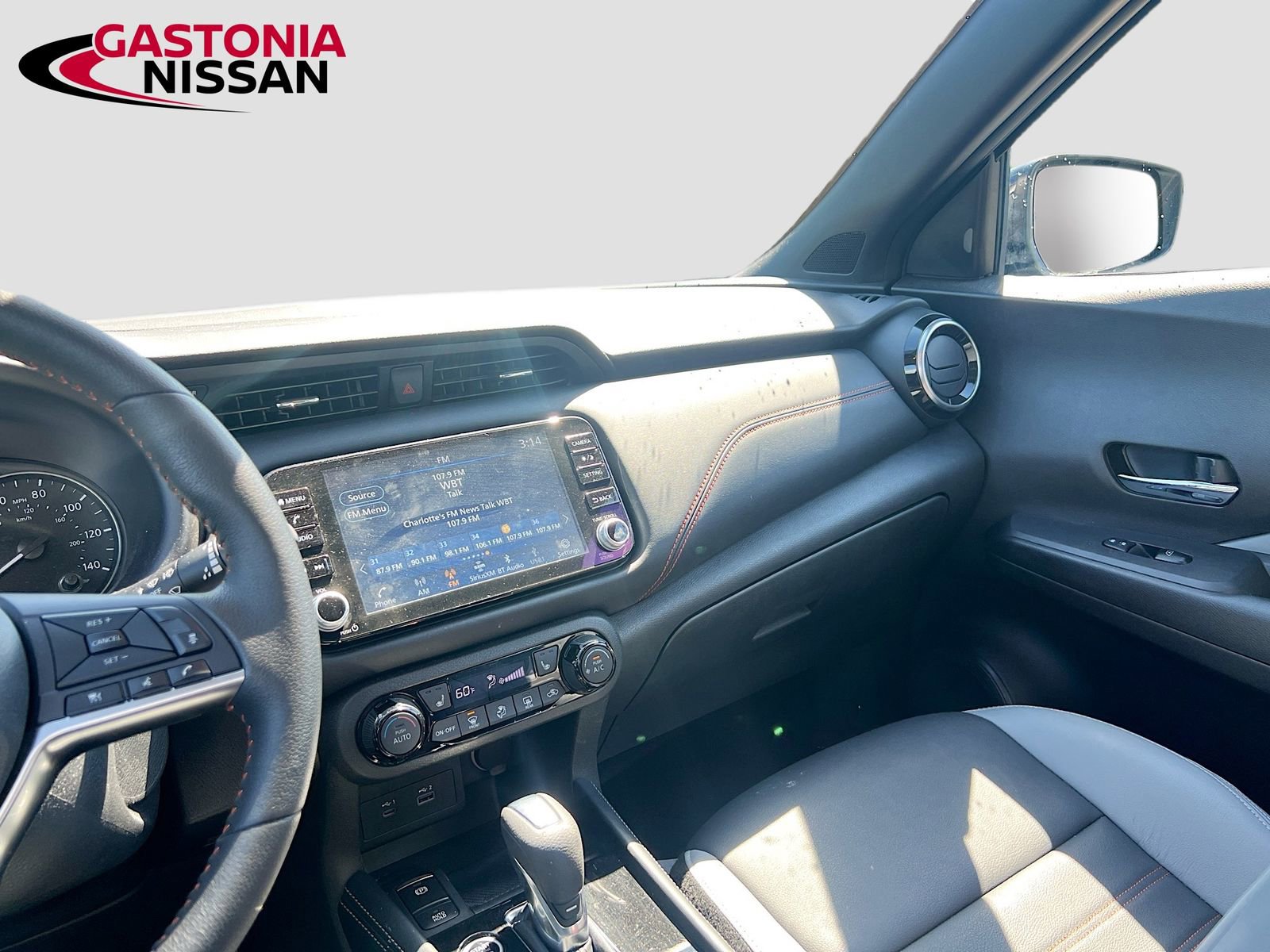 Used 2024 Nissan Kicks SR w/ SR Premium Package image 31