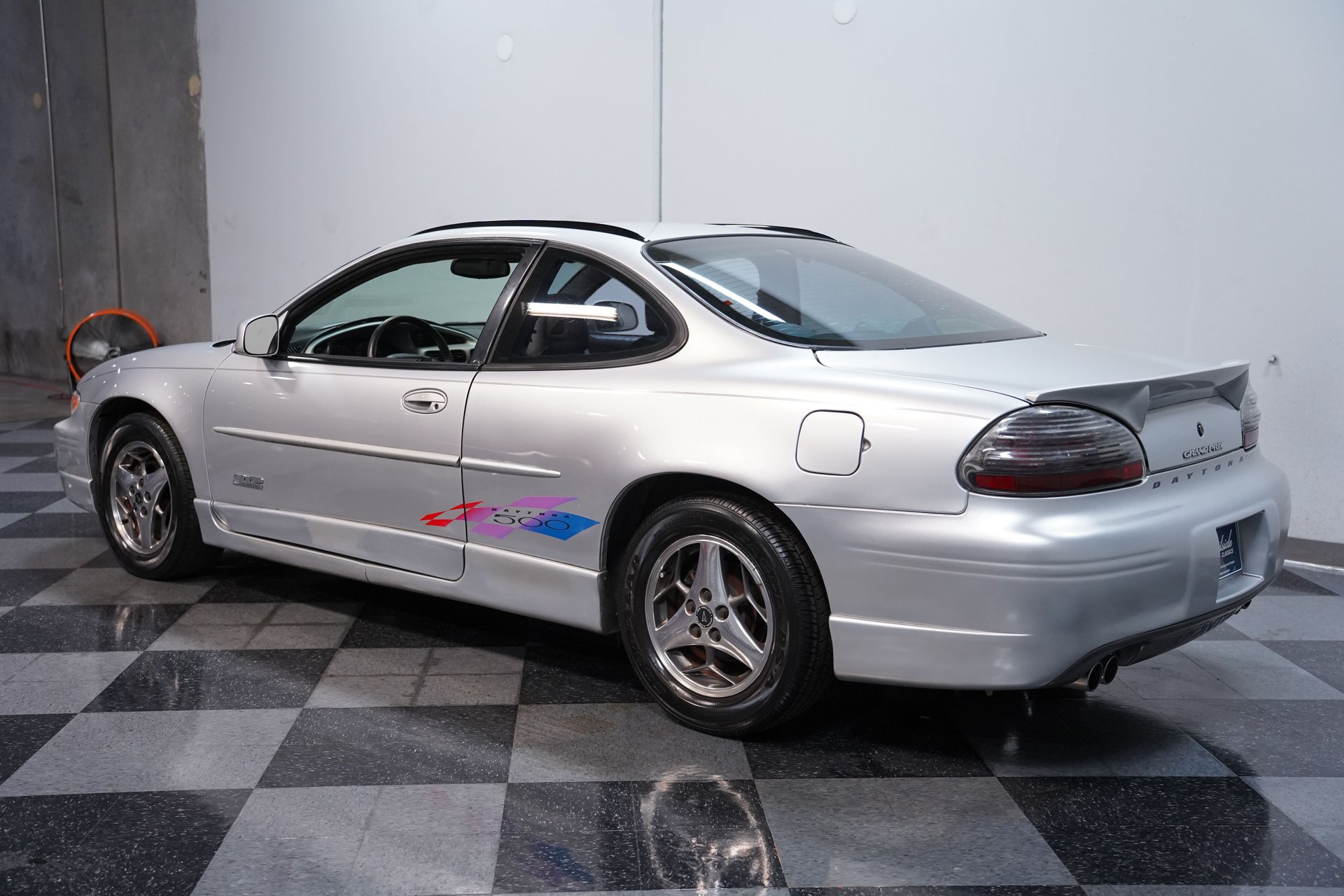 Used 2000 Pontiac Grand Prix GTP w/ Opt Pkg FWD image 7