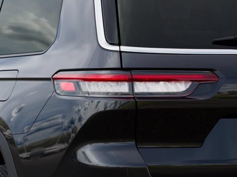New 2026 Jeep Grand Cherokee L Limited RWD image 9