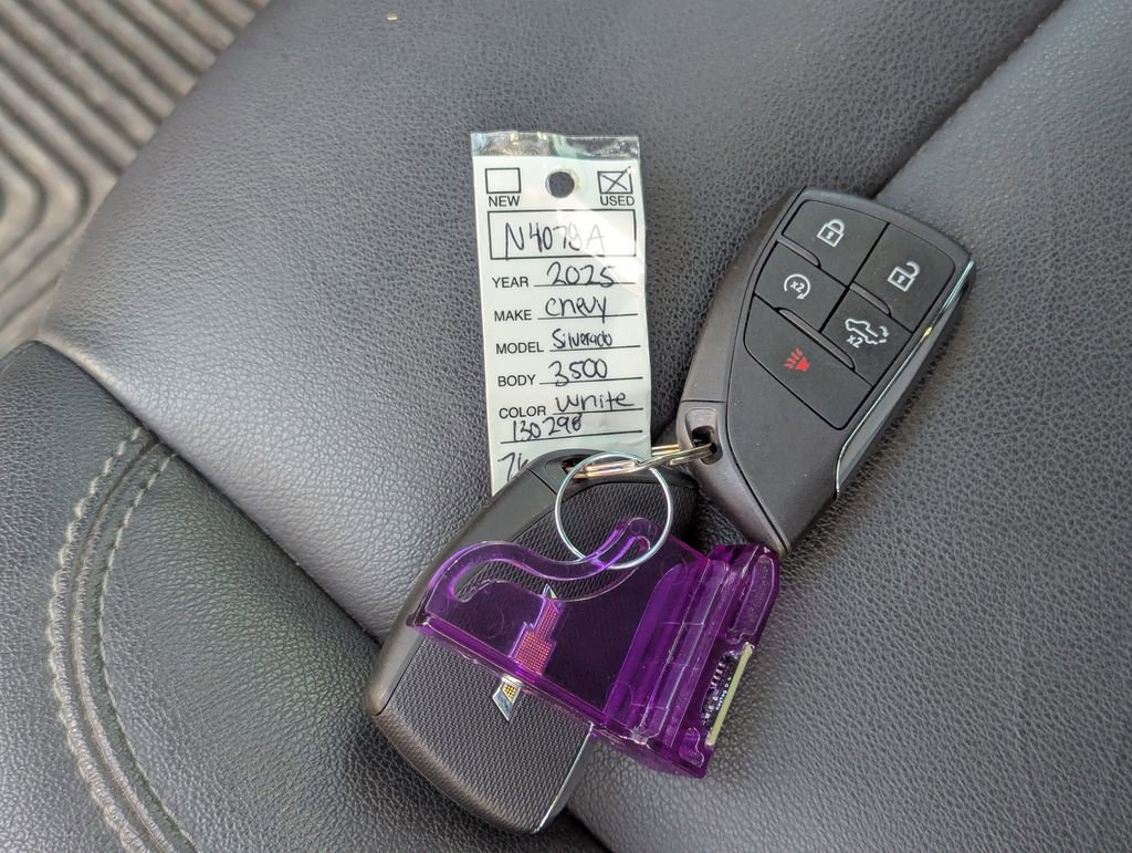 Used 2025 Chevrolet Silverado 3500 LT w/ Trail Boss Package image 35