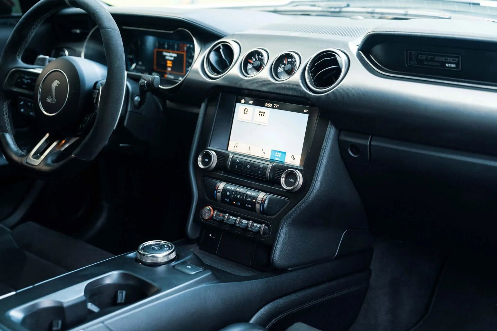 Used 2020 Ford Mustang Shelby GT500 w/ Technology Package image 18