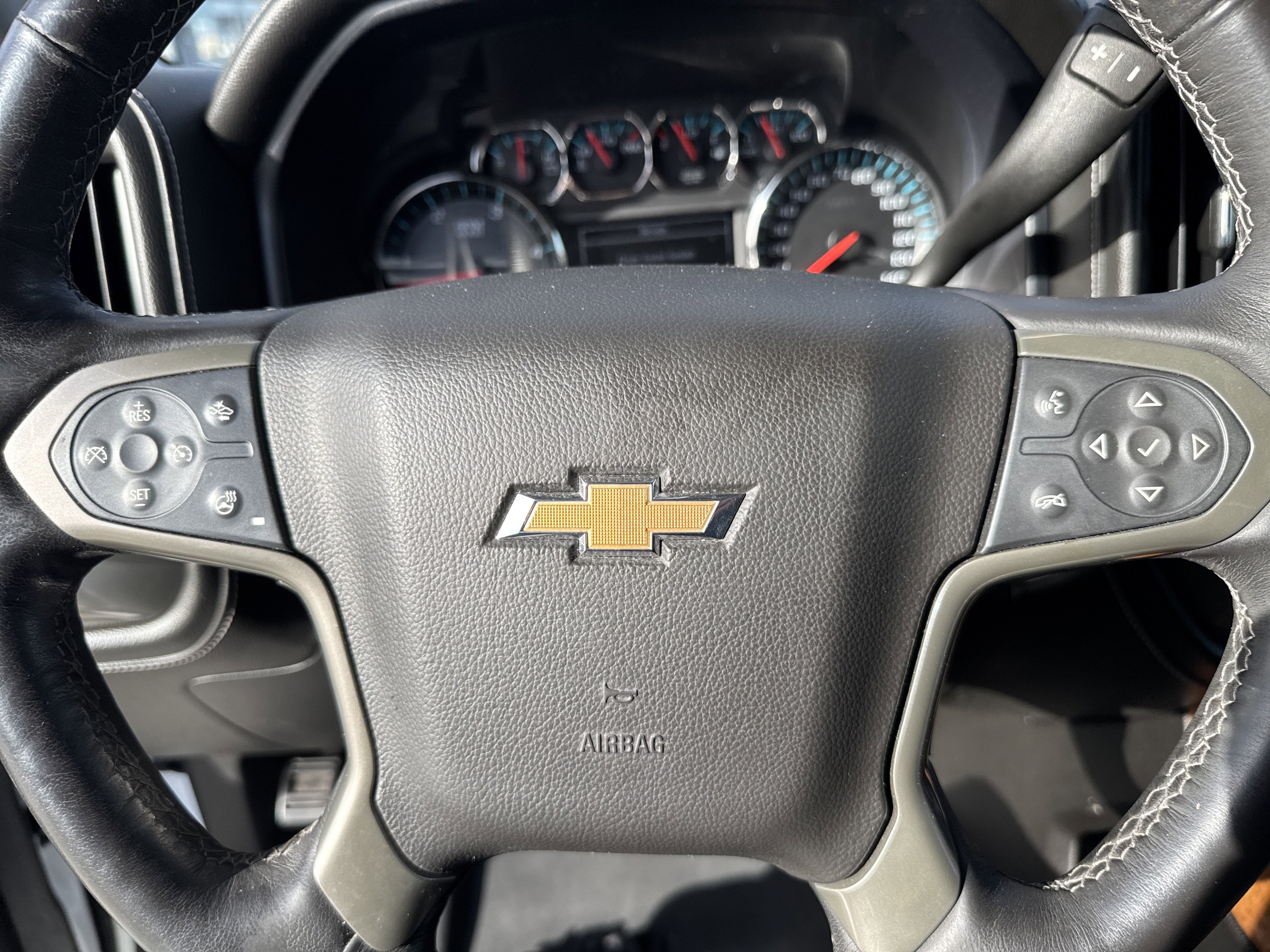 Used 2017 Chevrolet Silverado 2500 High Country w/ Duramax Plus Package image 14