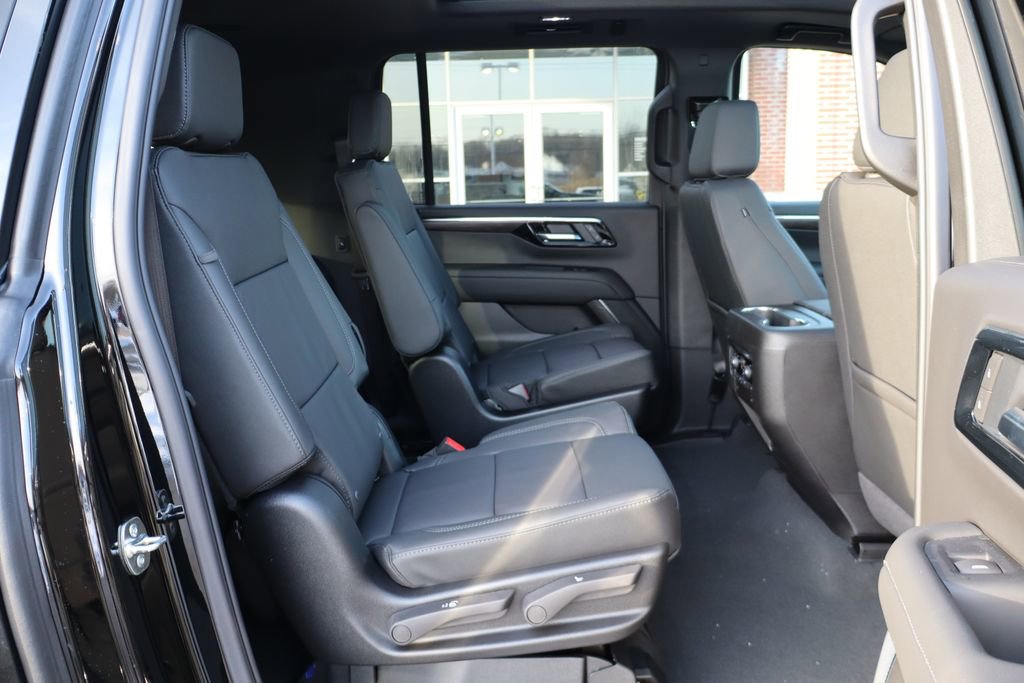 New 2026 Chevrolet Suburban Z71 w/ Comfort Package image 48