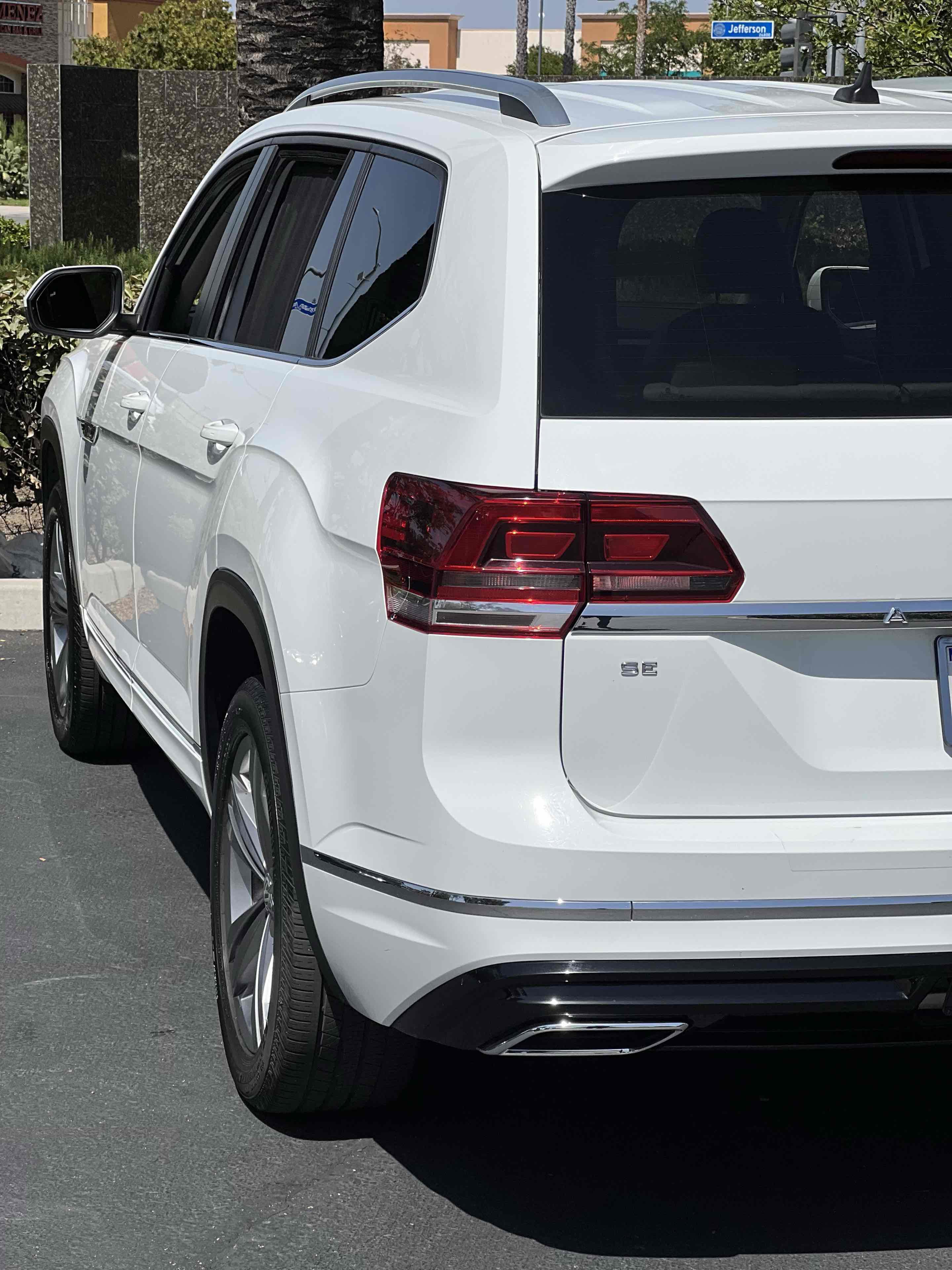 Used 2019 Volkswagen Atlas SE w/ Towing Package image 37