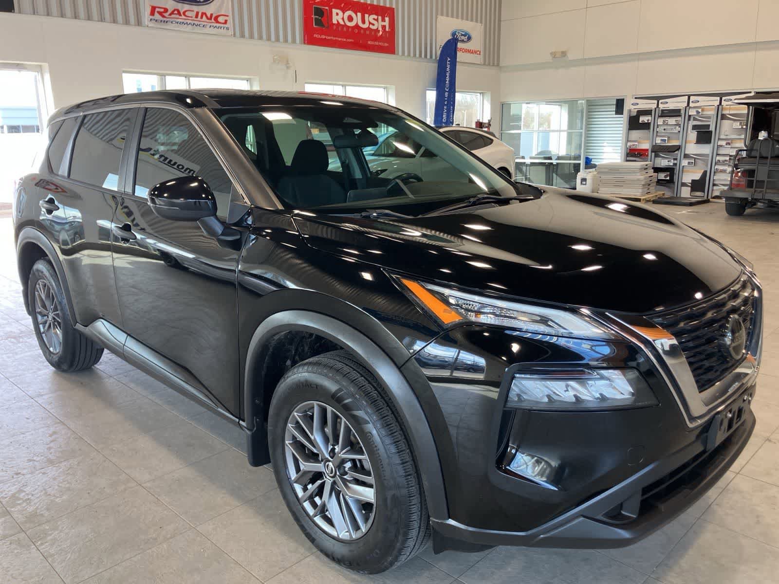 Used 2021 Nissan Rogue S image 3