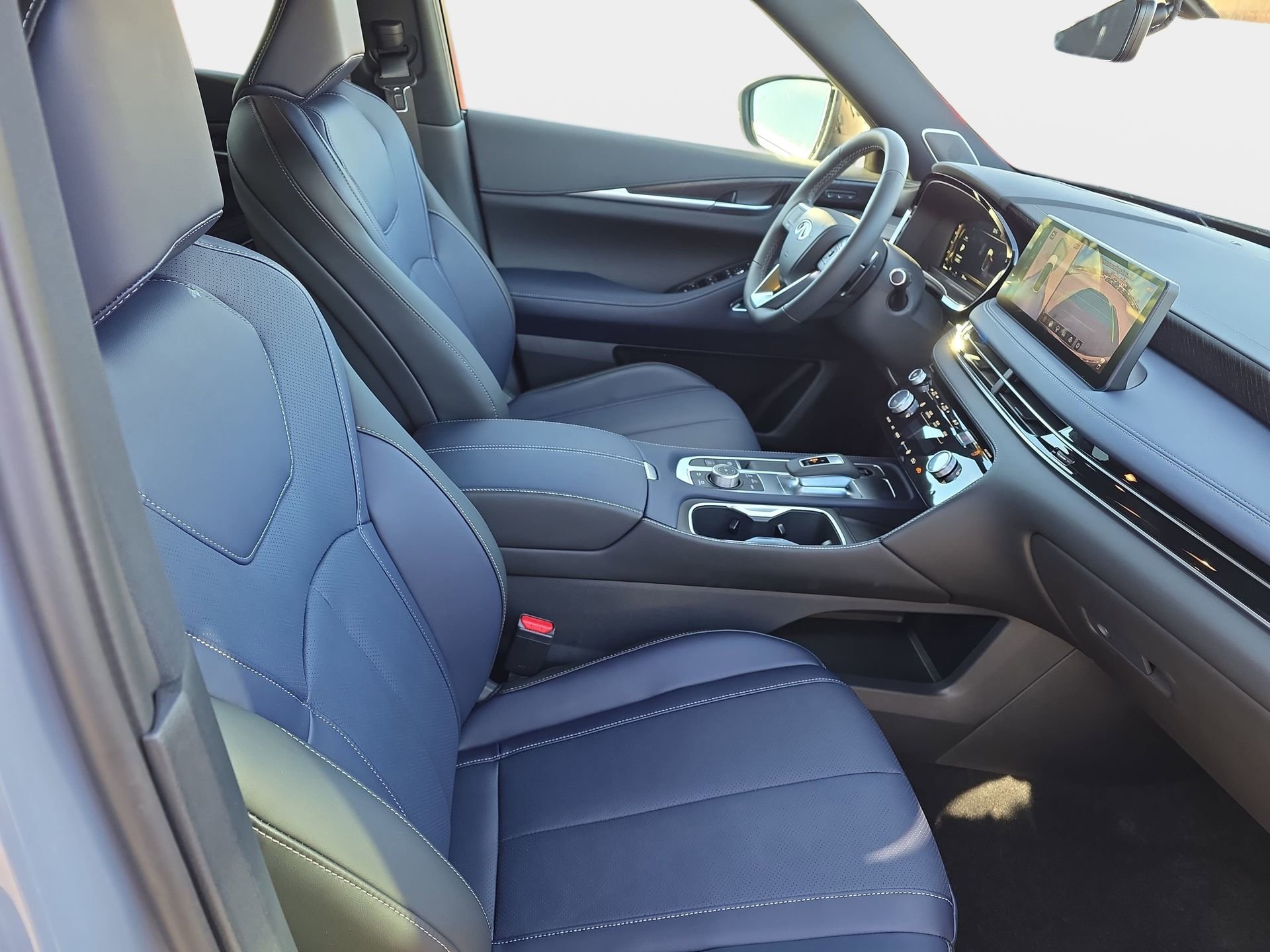 New 2026 INFINITI QX60 Sport w/ Dark Cargo Package AWD/4WD image 10