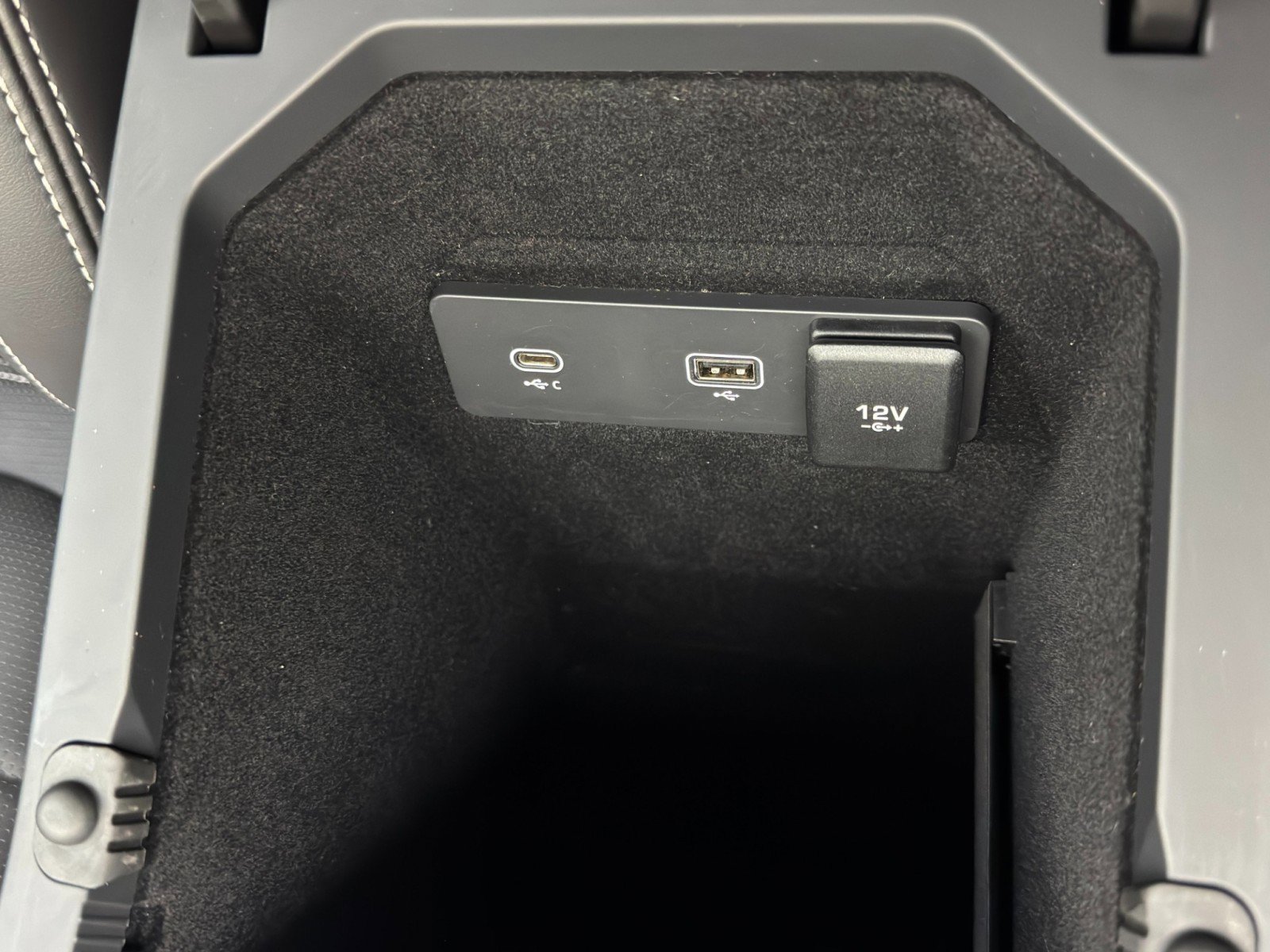 Used 2022 Jaguar I-PACE HSE image 33