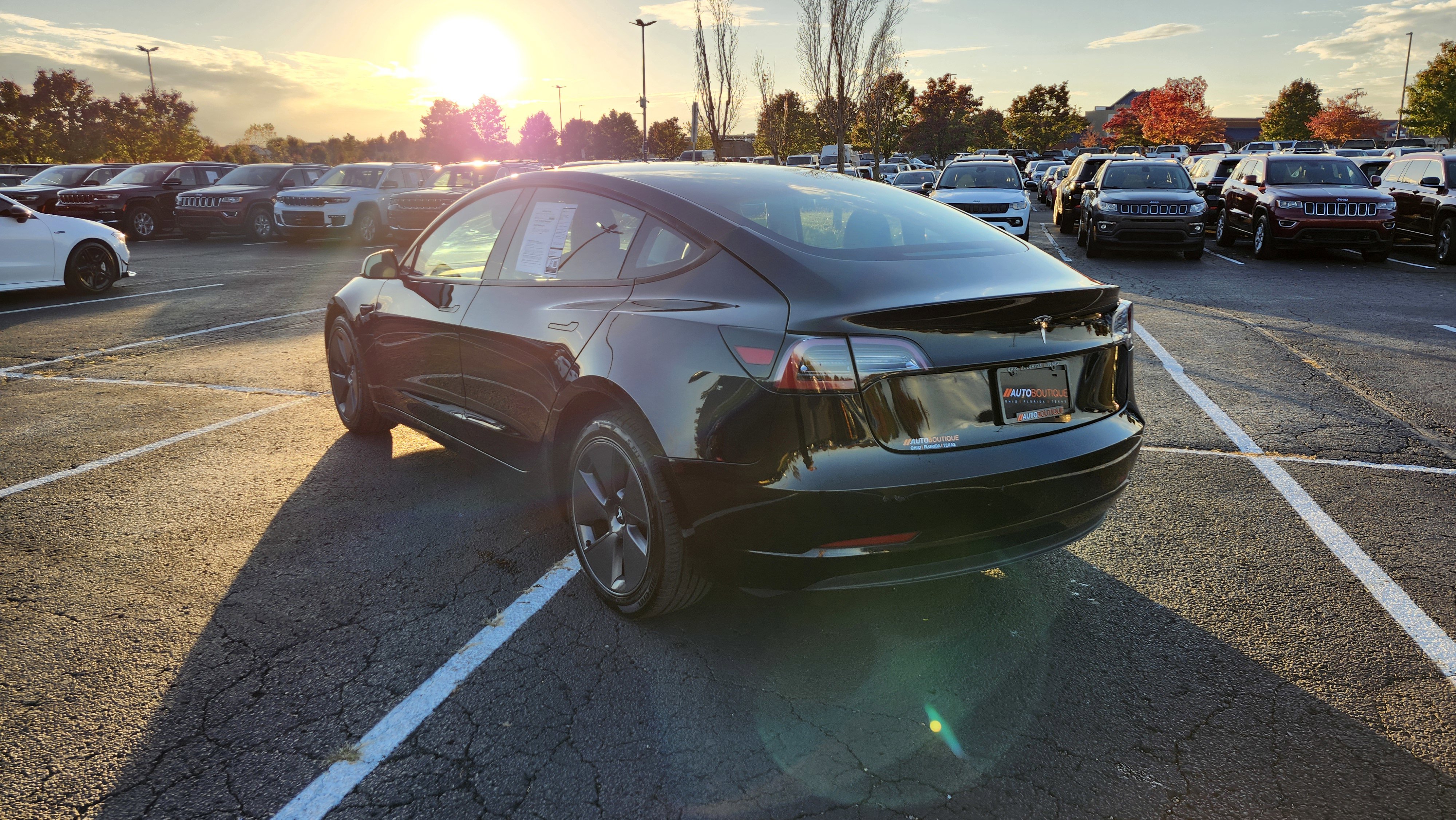 Used 2023 Tesla Model 3 Standard Range image 9