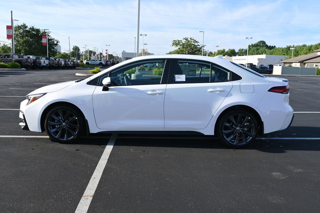 New 2026 Toyota Corolla XSE FWD image 4
