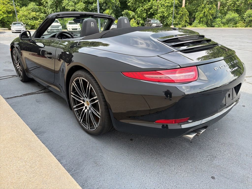 Used 2016 Porsche 911 Carrera Black Edition RWD image 9
