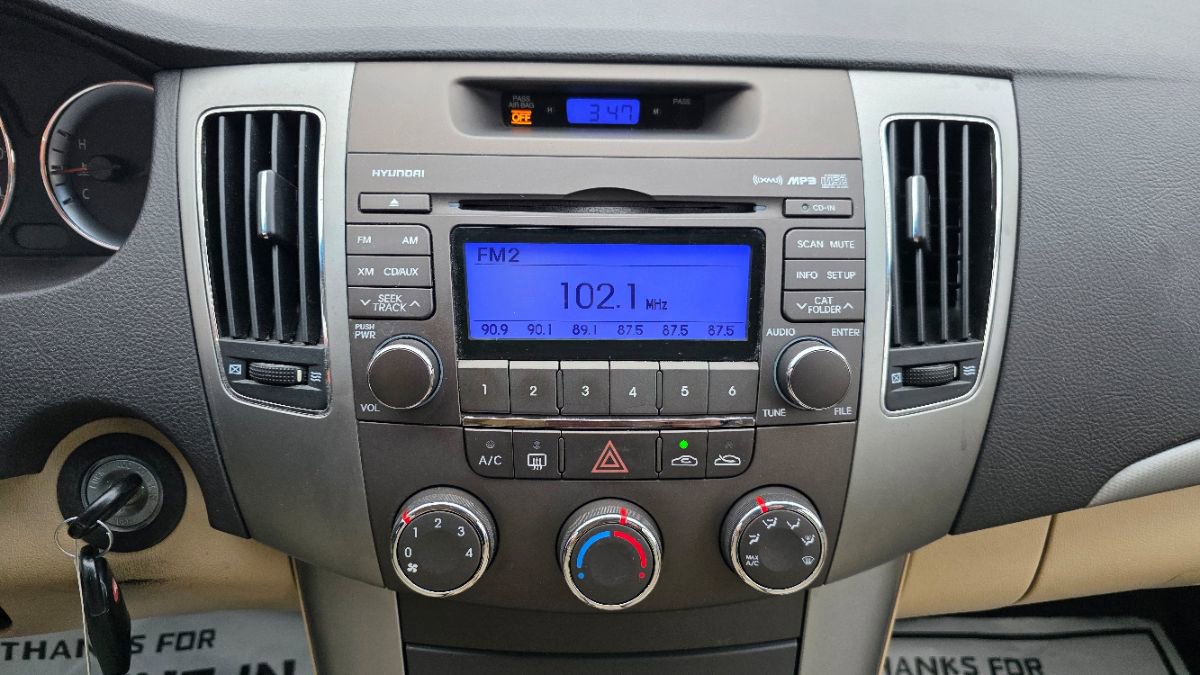 Used 2010 Hyundai Sonata GLS image 17