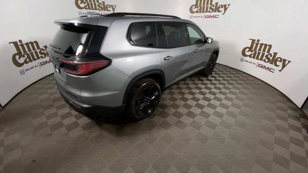 Used 2026 GMC Acadia Elevation w/ Black Edition image 8
