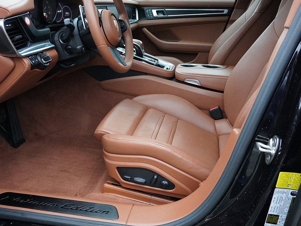 Used 2023 Porsche Panamera 4 Platinum Edition image 29