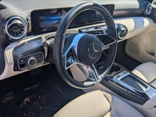 Used 2025 Mercedes-Benz CLA 250 image 10