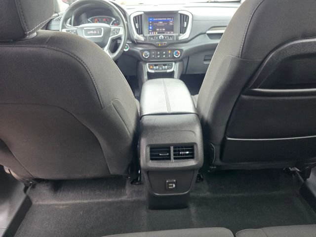 Used 2024 GMC Terrain SLE w/ LPO, Floor Liner Package image 15