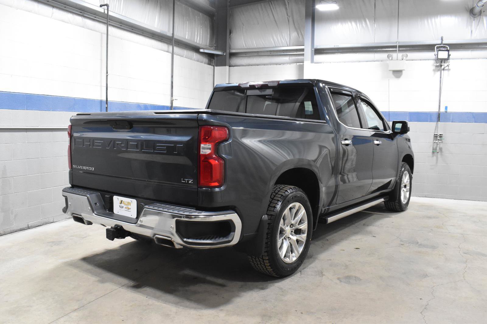 Used 2020 Chevrolet Silverado 1500 LTZ w/ LTZ Premium Package image 28