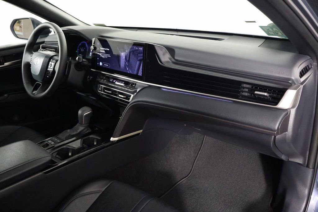 Used 2026 Toyota Camry XSE FWD image 9