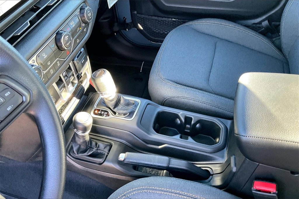 New 2026 Jeep Gladiator Sport image 8