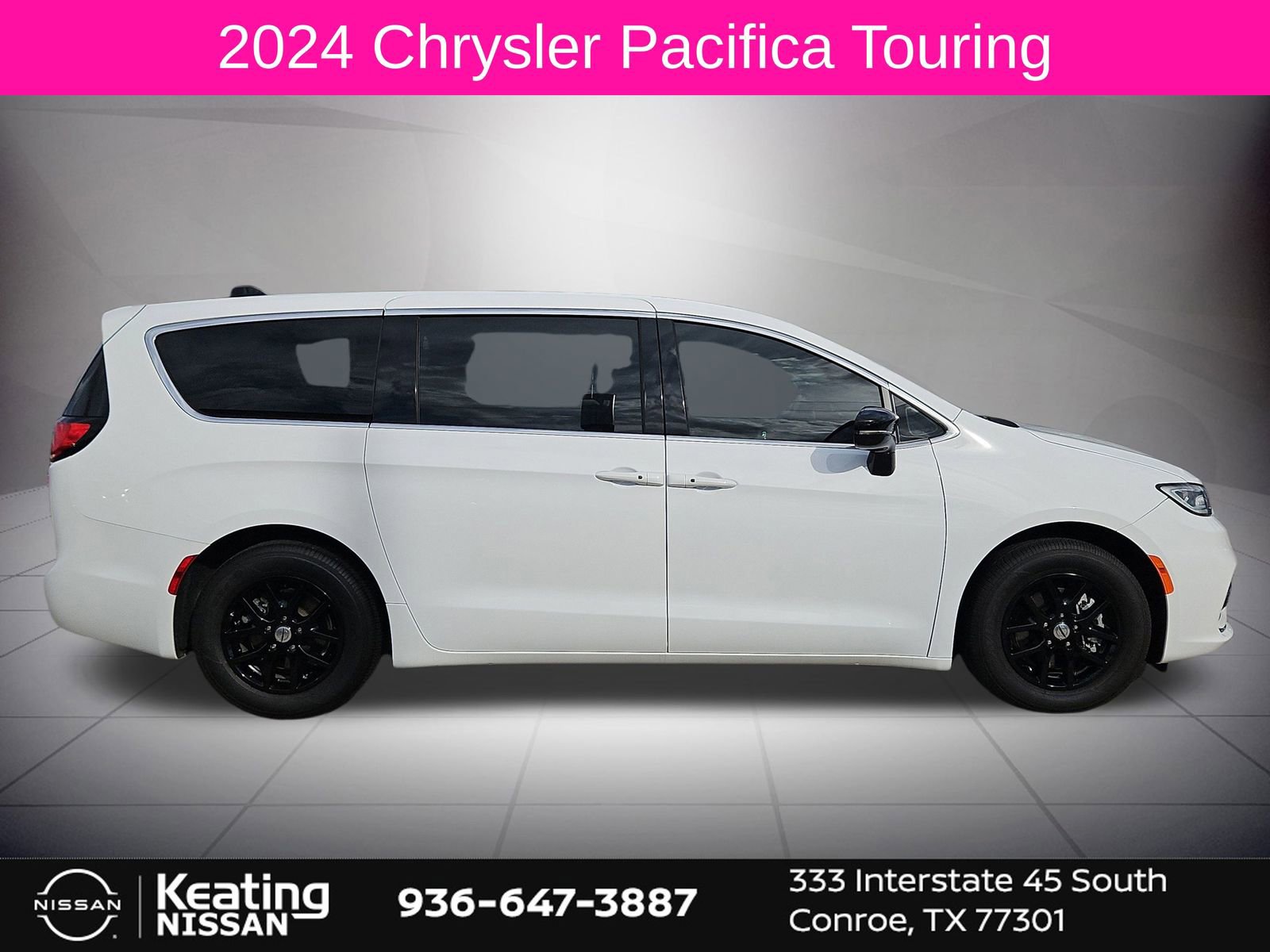 Used 2024 Chrysler Pacifica Touring image 2