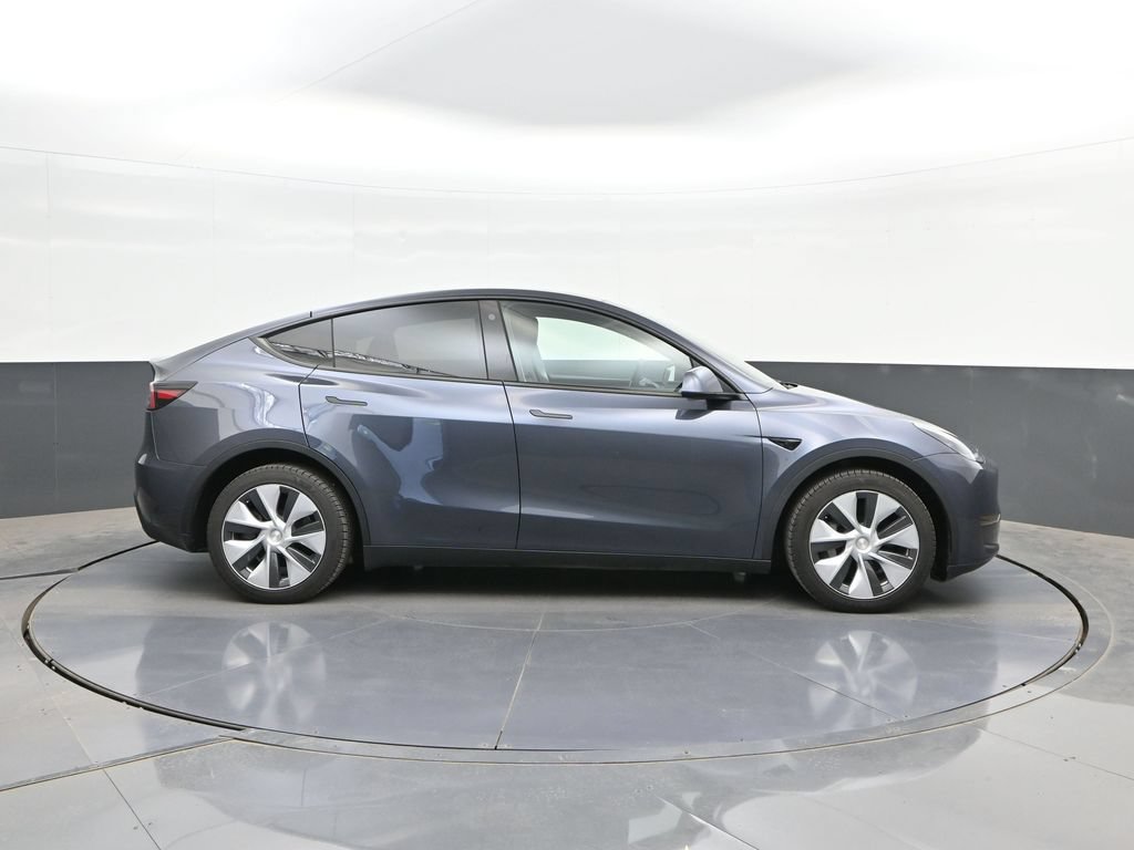 Used 2023 Tesla Model Y Long Range AWD/4WD image 23