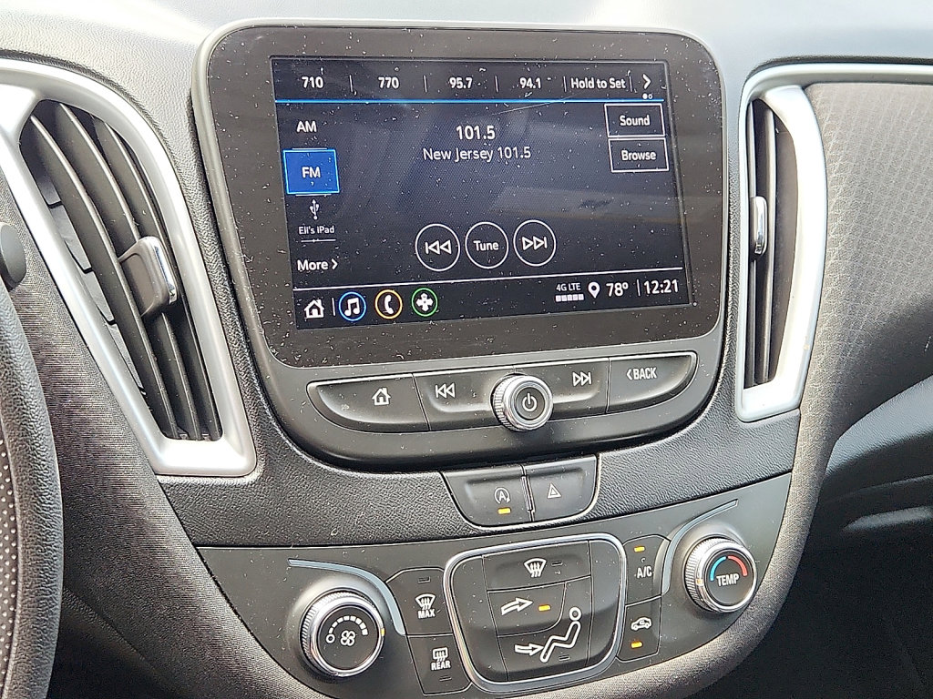 Used 2023 Chevrolet Malibu LS image 26