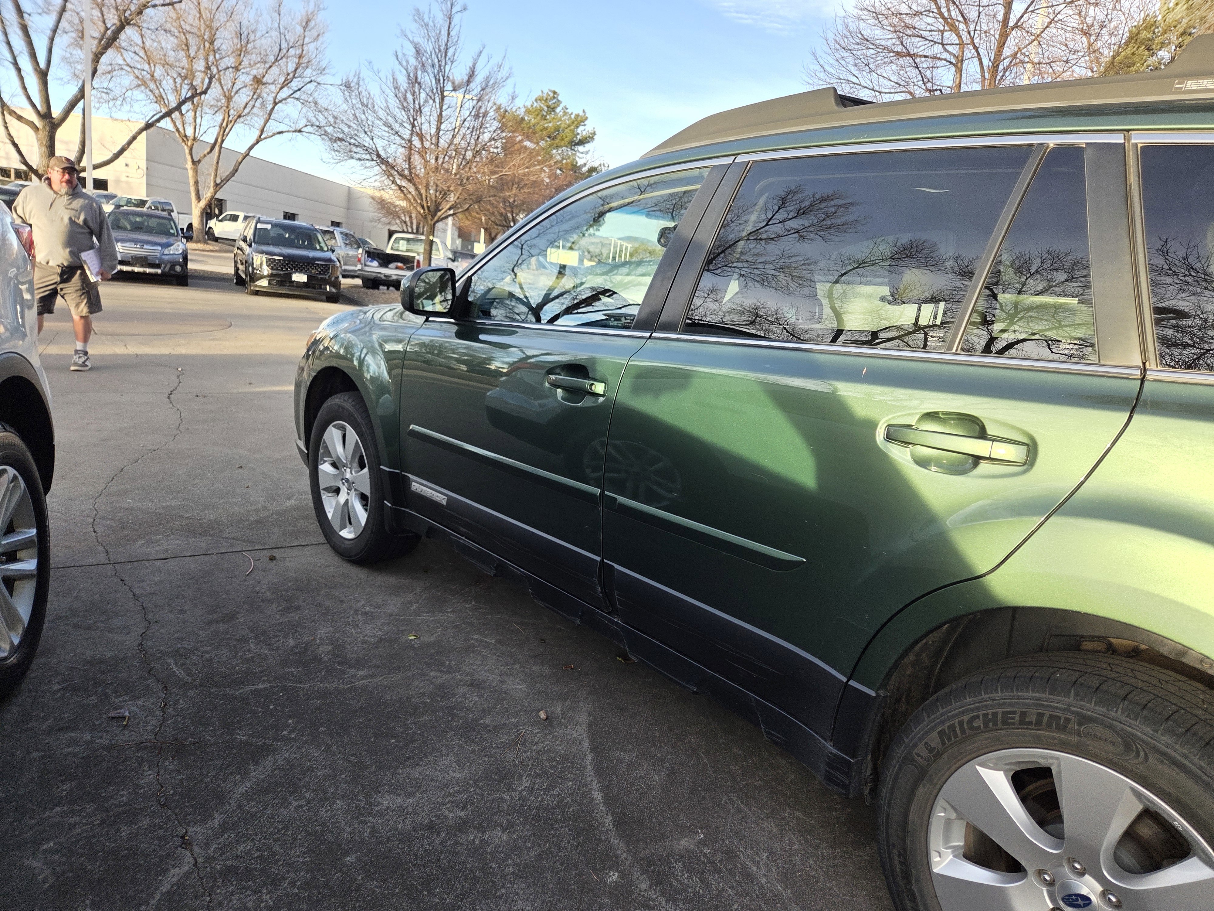 Used 2012 Subaru Outback 2.5i Limited w/ Moonroof Pkg image 8