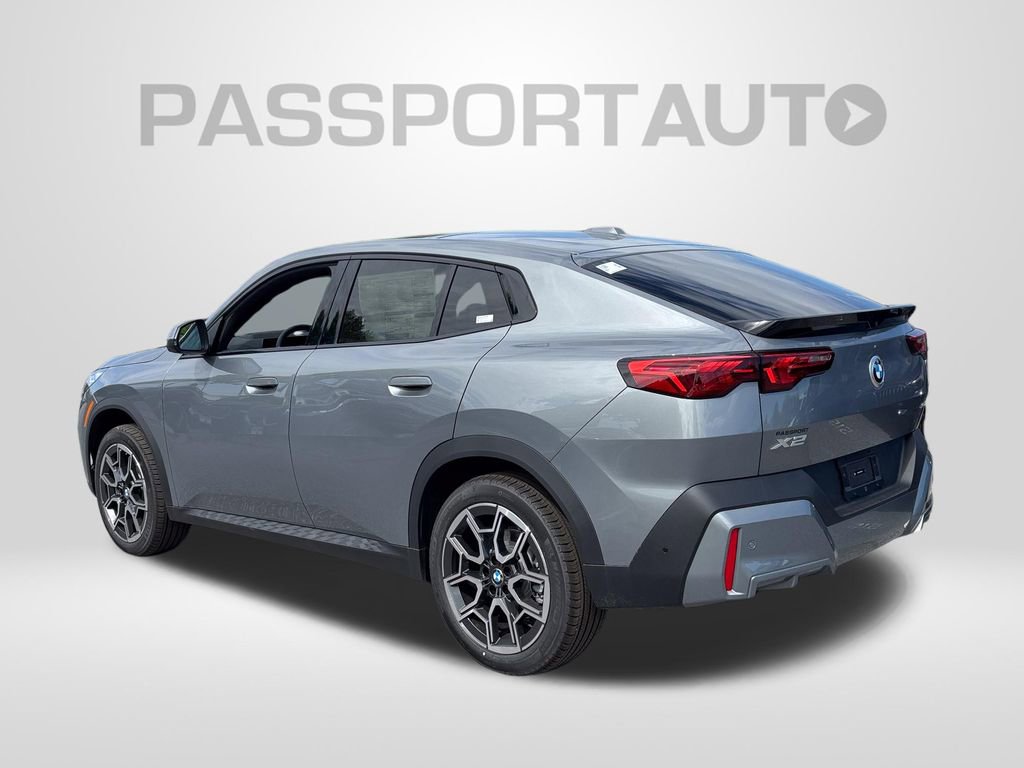 New 2026 BMW X2 xDrive28i w/ Technology Package AWD/4WD image 3
