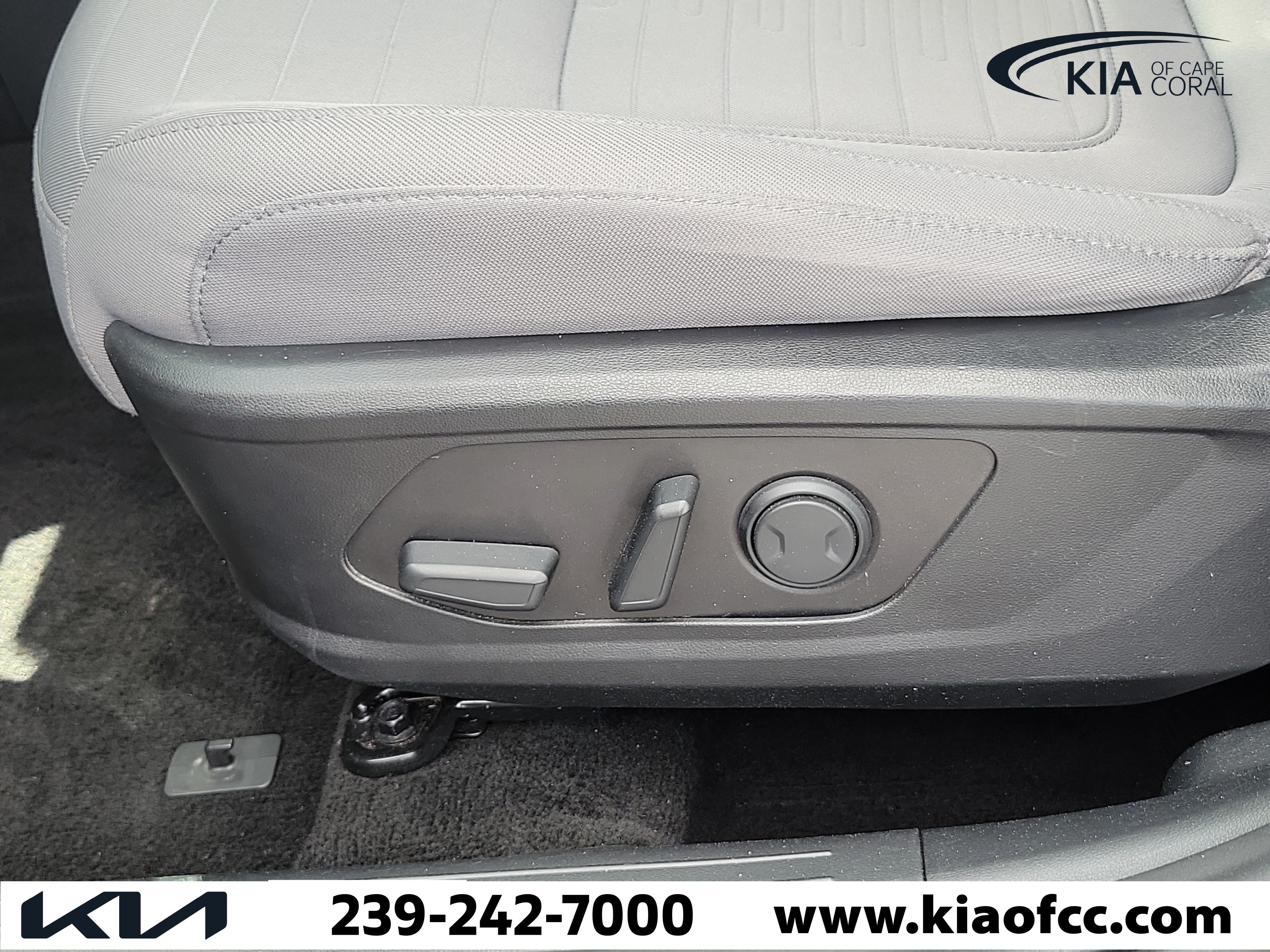 Used 2022 Hyundai Santa Cruz SEL w/ Activity Package FWD image 20