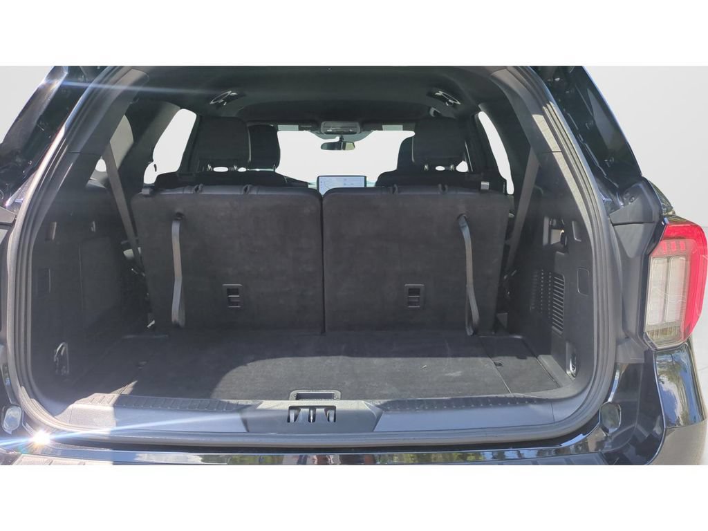 Used 2025 Ford Explorer ST-Line AWD/4WD image 9
