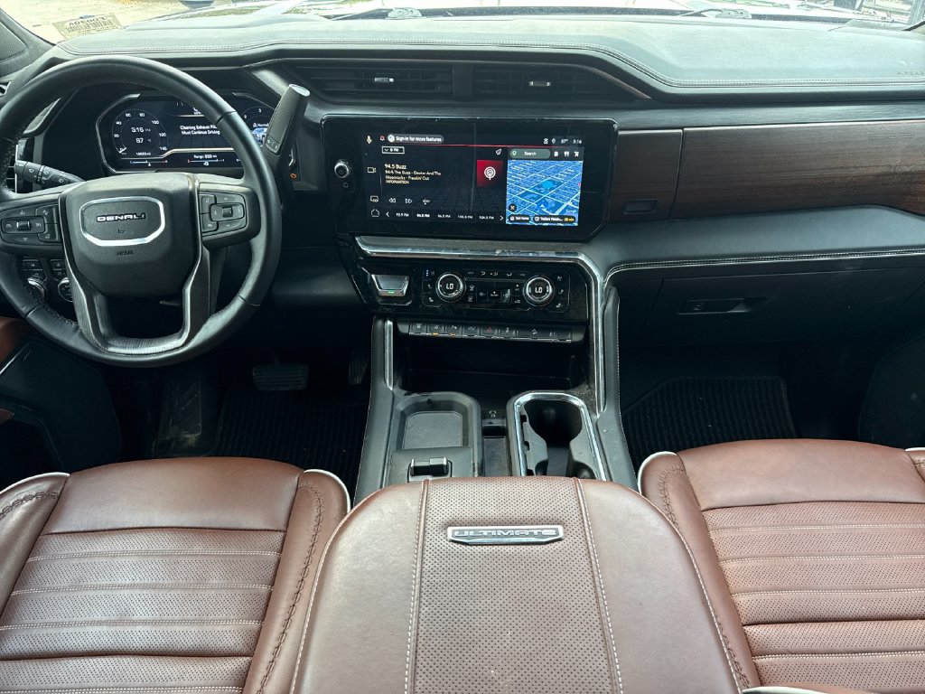 Used 2025 GMC Sierra 3500 Denali Ultimate AWD/4WD image 12