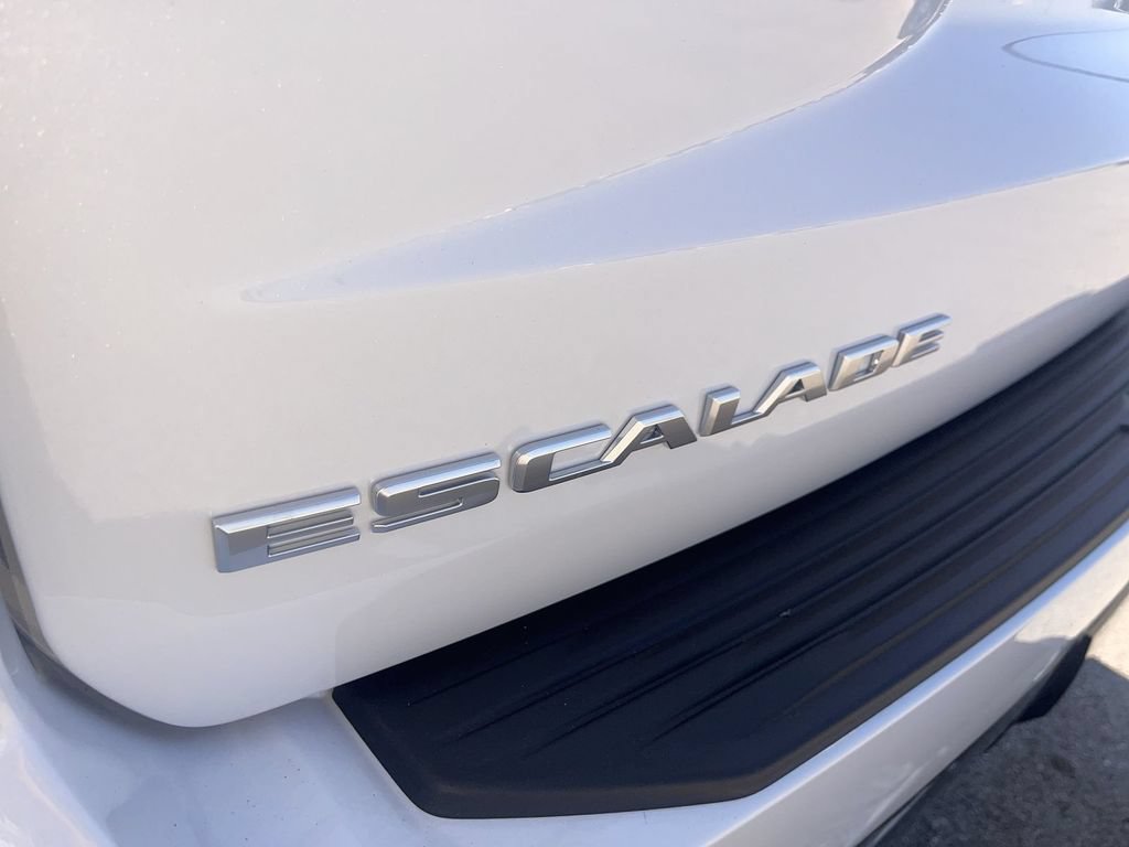 New 2026 Cadillac Escalade Luxury w/ Touring Package AWD/4WD image 12