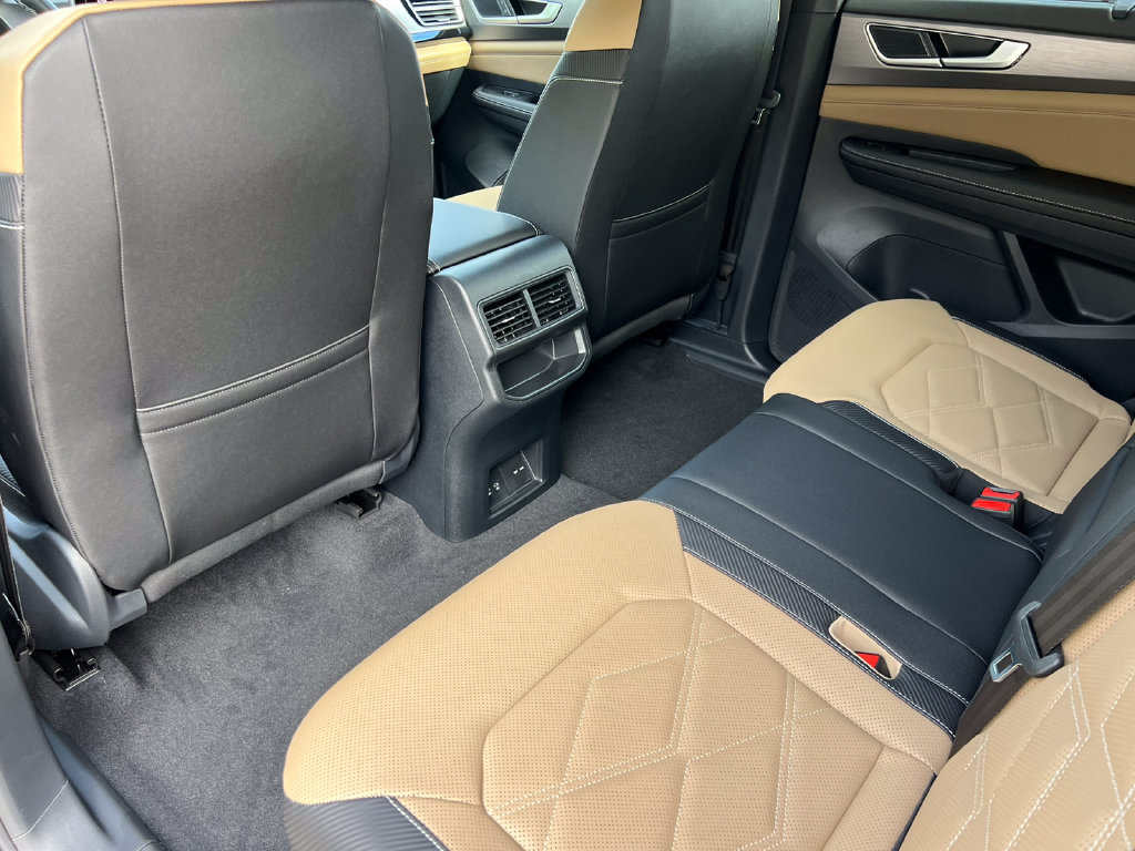 New 2026 Volkswagen Atlas Cross Sport SE AWD/4WD image 31