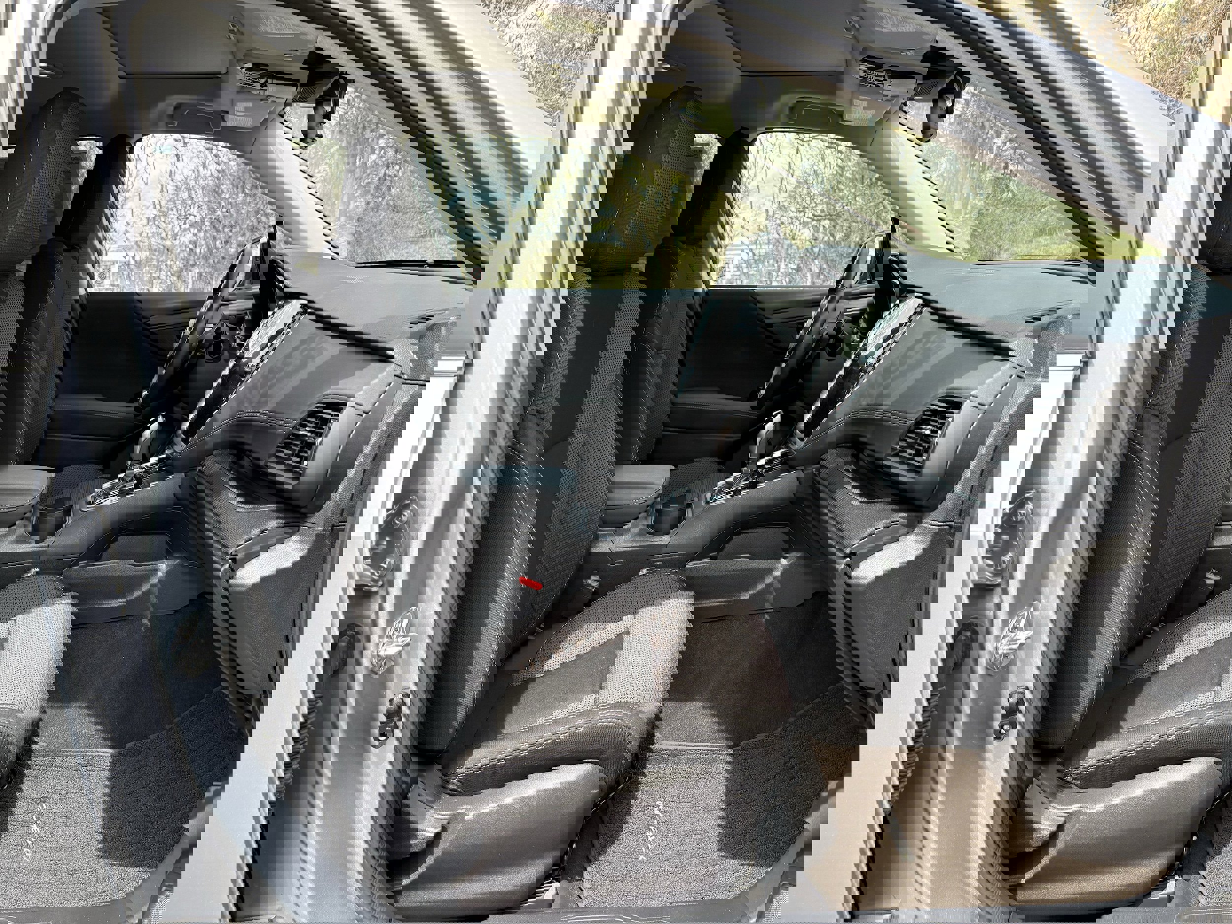 Used 2025 Subaru Outback Premium image 28