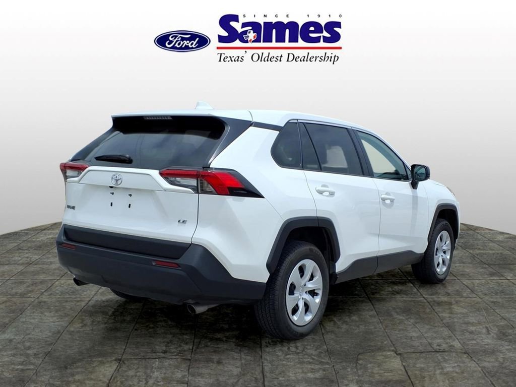 Used 2024 Toyota RAV4 LE FWD image 3