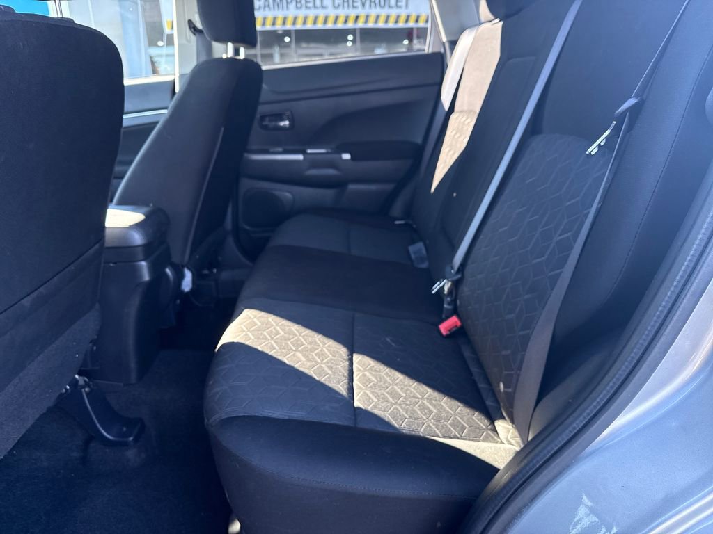 Used 2021 Mitsubishi Outlander Sport SE image 30