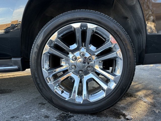 Used 2018 GMC Yukon SLT w/ Premium Edition image 16