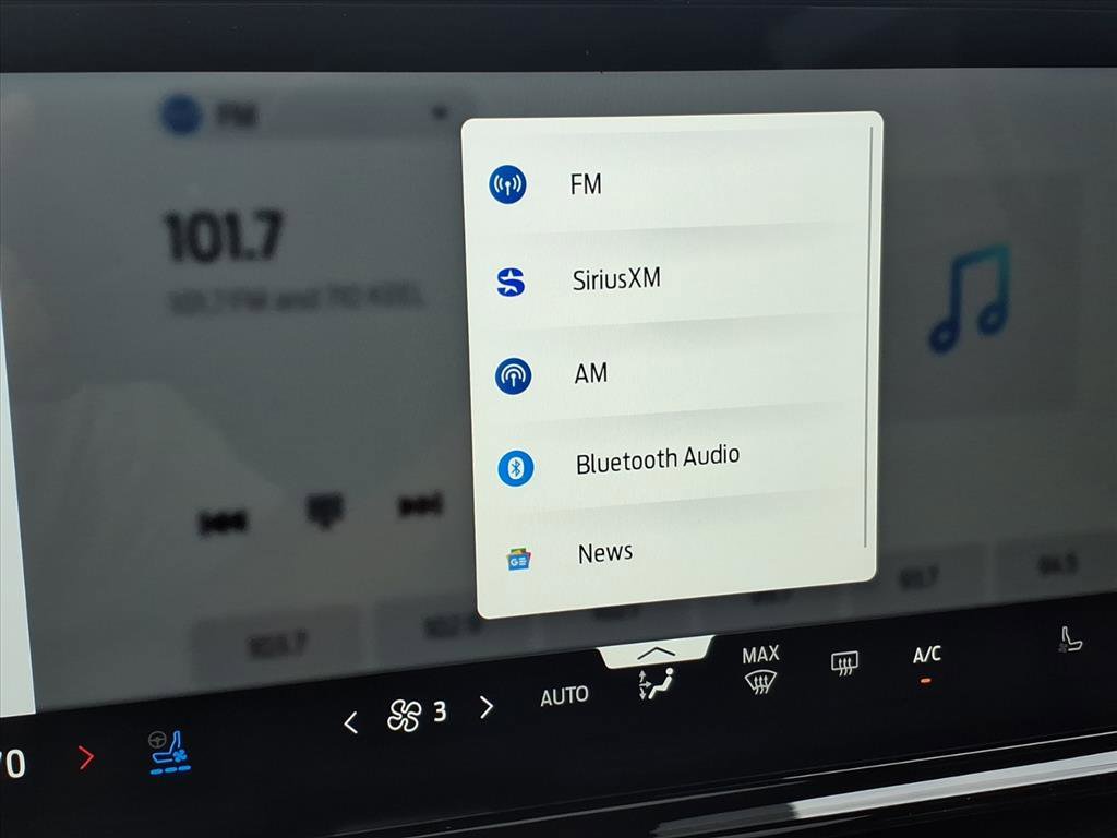 New 2025 Ford Expedition Platinum w/ Stealth Performance Package AWD/4WD image 6