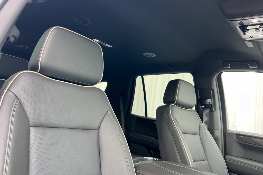 New 2026 GMC Yukon Elevation image 15