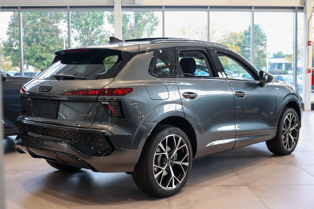 New 2026 Audi Q3 quattro 2.0T AWD/4WD image 17