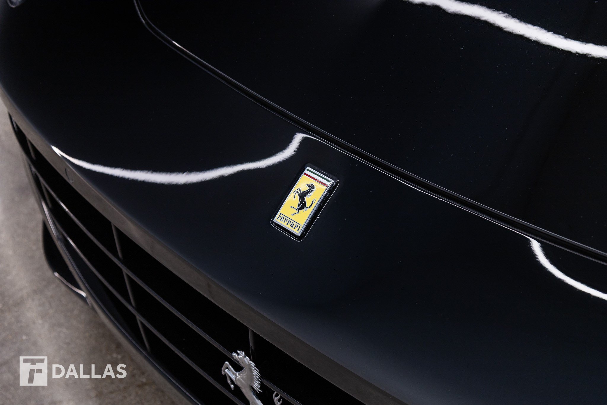Used 2016 Ferrari FF AWD/4WD image 4
