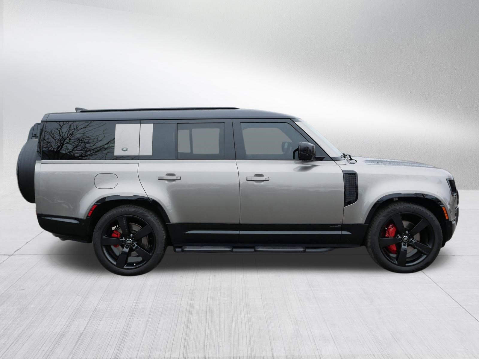 Used 2024 Land Rover Defender 130 X image 8