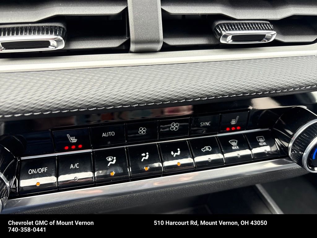 New 2026 Chevrolet Equinox LT w/ Convenience Package II image 30