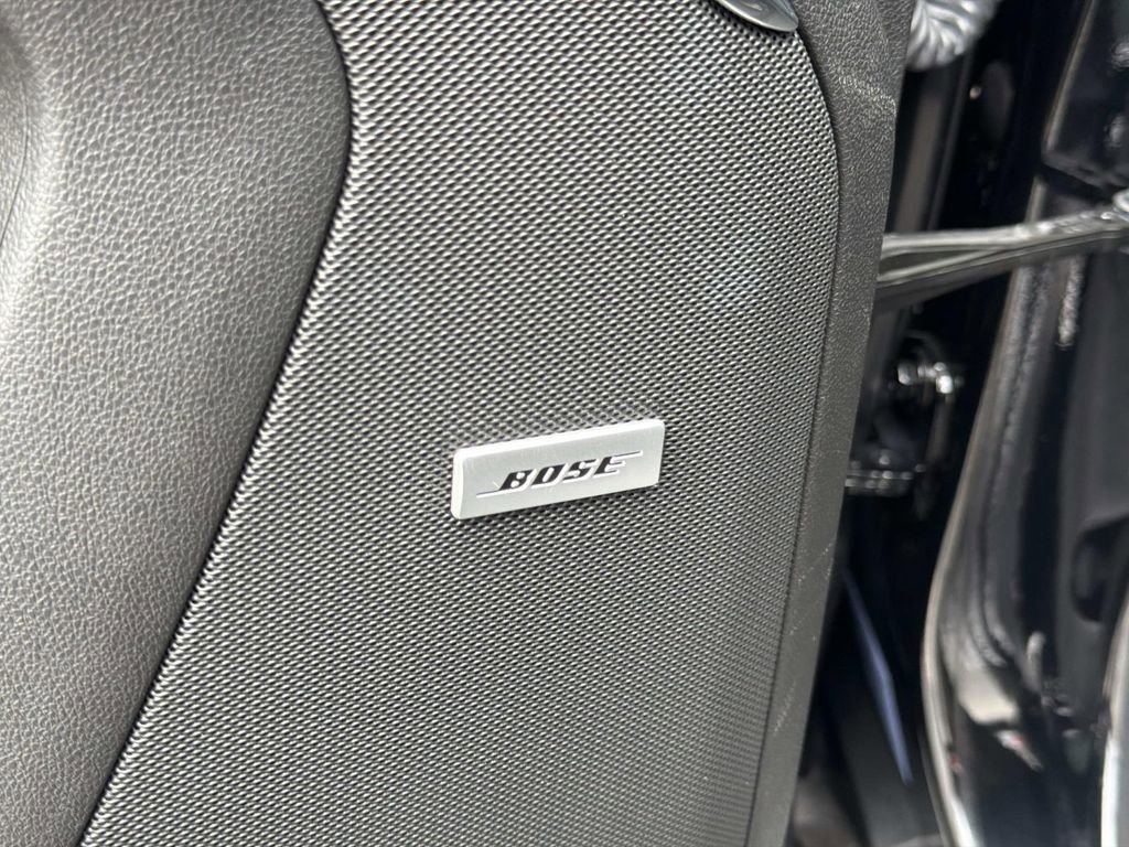 Used 2021 GMC Yukon XL Denali w/ Denali Premium Package image 16